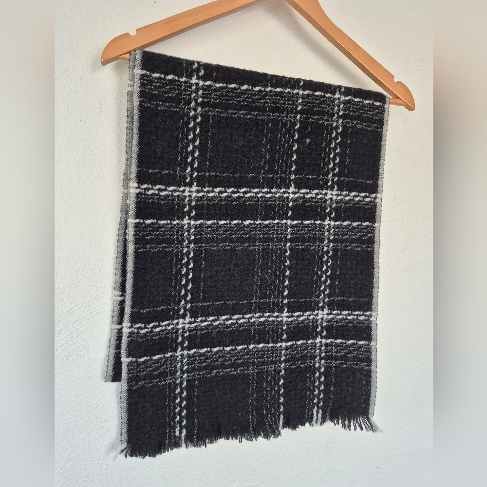 100% Cashmere Scarf By LA SEINE